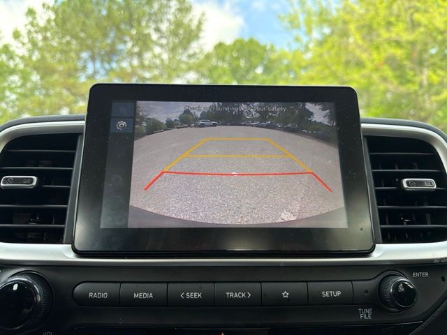 Used 2023 Black Hyundai SEL image 16