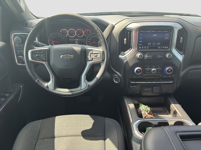 Used 2021  Chevrolet RST image 15