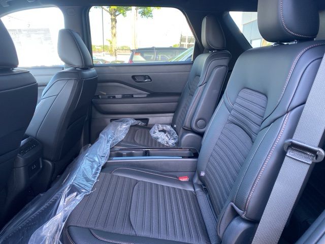 2025 Nissan Pathfinder Rock Creek photo