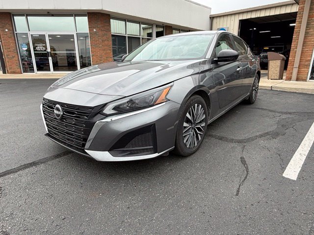 Gray (Gun Metallic) 2024 Nissan Altima Sedan Front-Wheel Drive Continuously Variable Transmission