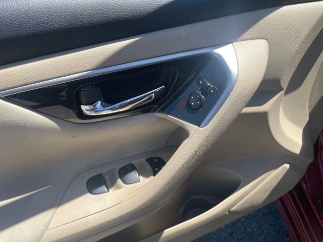 2014 Nissan Altima 2.5 SV Red at Subaru and VW of Moon Township