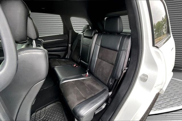 Used 2020 White Jeep Altitude image 22