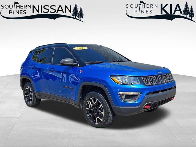 Laser Blue Pearlcoat 2021 Jeep Compass SUV / Crossover Four-Wheel Drive 9-Speed Automatic