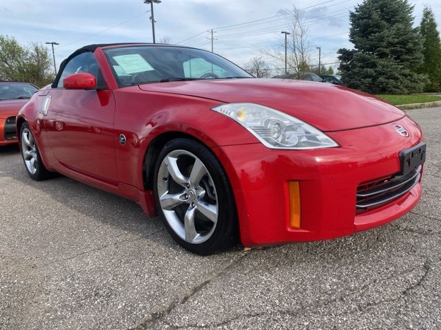 Redline 2007 Nissan 350Z Enthusiast Coupe Rear-Wheel Drive 5-Speed Automatic Overdrive