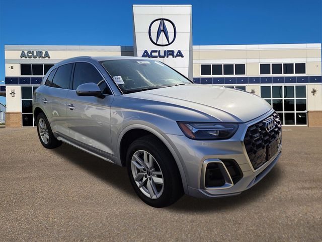 Silver Metallic 2022 Audi Q5 SUV / Crossover All-Wheel Drive 7-Speed Automatic