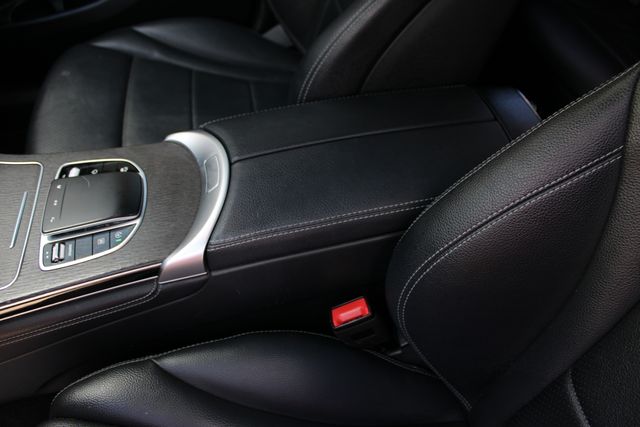 Used 2020 White Mercedes-Benz GLC 300 image 21