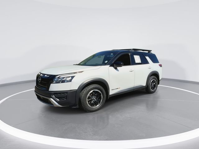 Used 2025 White Nissan Rock Creek image 4