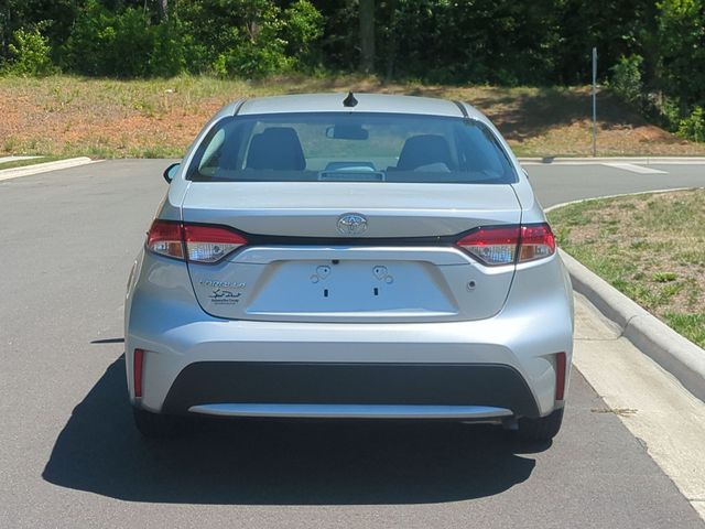 Used 2022 Silver Toyota L image 12