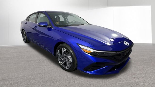 Used 2025 Hyundai Elantra Hybrid For Sale in Indianapolis, IN
