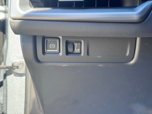 2024 Cadillac XT4 AWD Premium Luxury