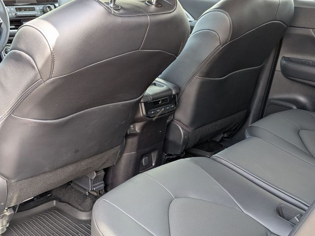 2025 Toyota Grand Highlander Hybrid - Image 28
