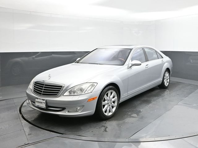 Iridium Silver Metallic 2007 Mercedes-Benz S-Class S 550 Sedan Rear-Wheel Drive 7-Speed Automatic