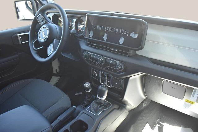 New Car 2025 Jeep Gladiator  Sport S For Sale Under $50,000 In Austin, Texas