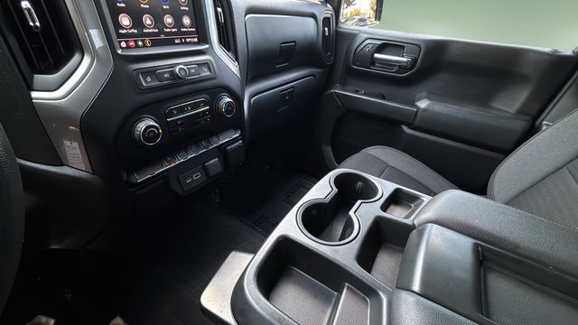 Used 2022 Black Chevrolet Custom image 14