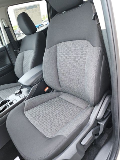 New 2026 Beige Ford XLT image 34