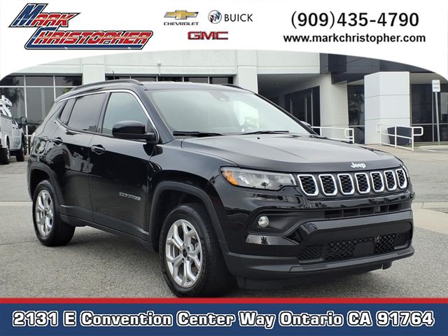 Diamond Black Crystal Pearlcoat 2025 Jeep Compass Latitude 4WD SUV / Crossover Four-Wheel Drive 8-Speed Automatic