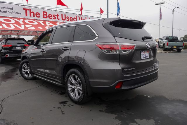 used 2015 Toyota Highlander car, priced at $16,450
