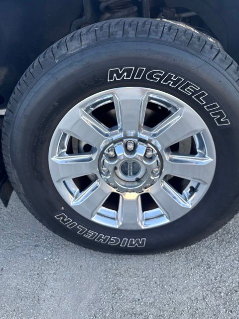 2022 Ford F-250SD Platinum:169724A
