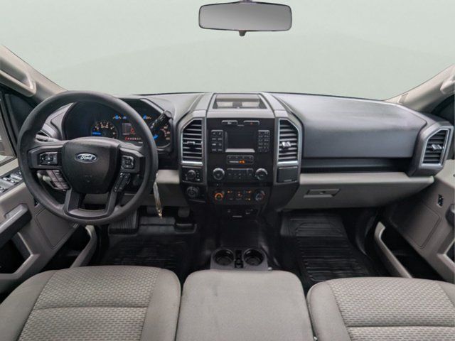 Used 2016  Ford XLT image 13