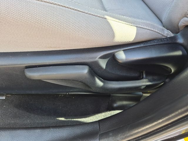 2014 Toyota Corolla - Image 13