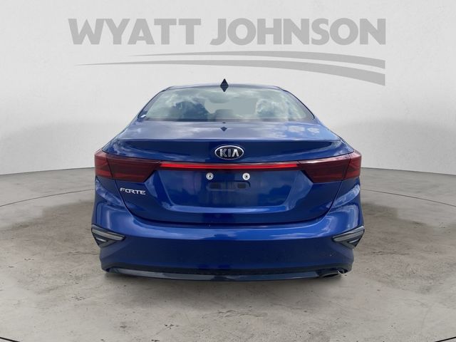 Used 2021 Blue Kia LXS image 8