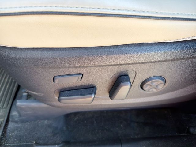 Used 2022 Gray Hyundai Calligraphy image 15