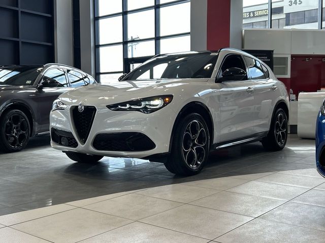 2024 Alfa Romeo Stelvio Veloce AWD