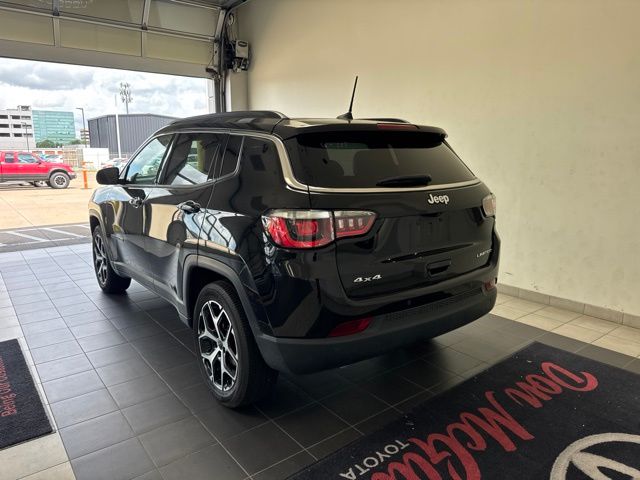 2025 Jeep Compass Limited Black at Baytown Hyundai