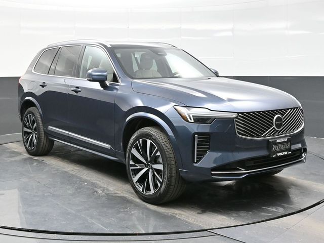 2025 Volvo XC90 B5 Core photo