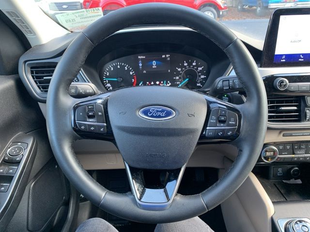 2021 Ford Escape SE 13