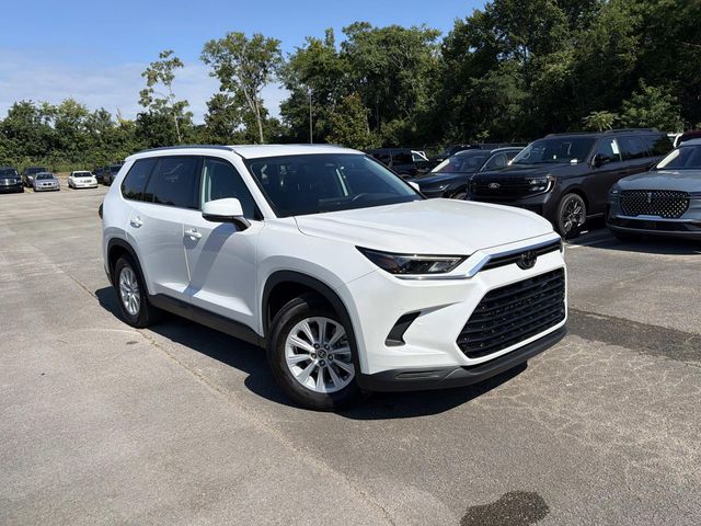 White (Wind Chill Pearl) 2024 Toyota Grand Highlander SUV / Crossover All-Wheel Drive 8-Speed Automatic
