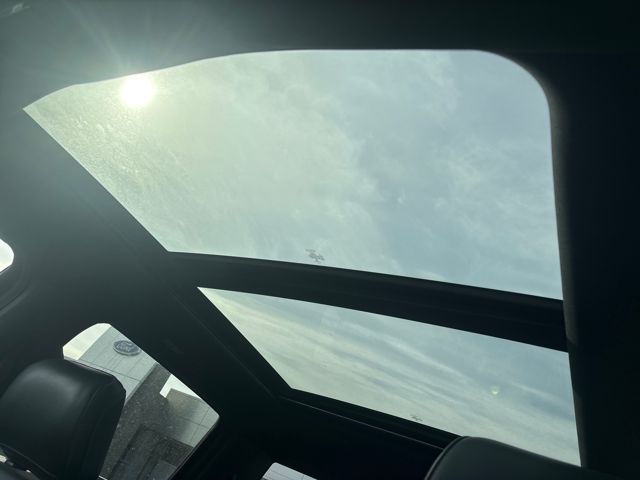 used 2021 Ford F-150 car, priced at $31,636