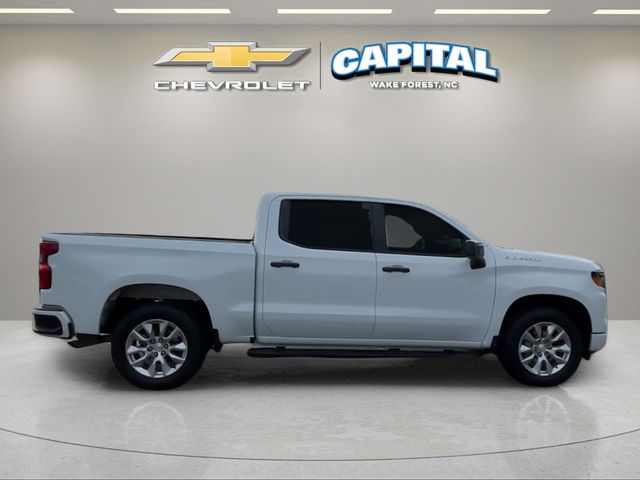Used 2025 White Chevrolet Custom image 7
