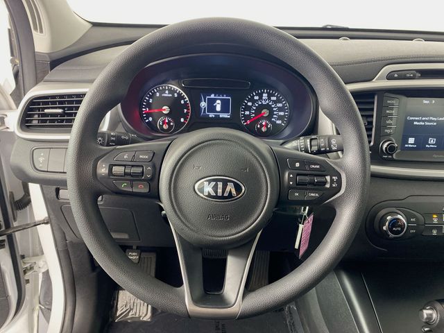 2018 Kia Sorento LX 10