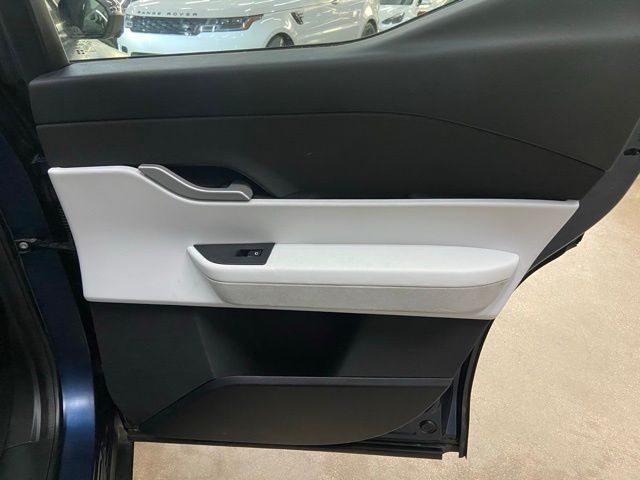 2023 Fisker Ocean thumbnail 31