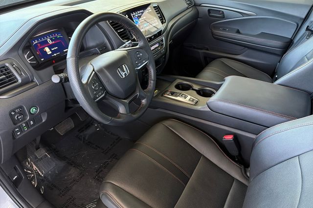 Used 2025 Honda Passport SUV