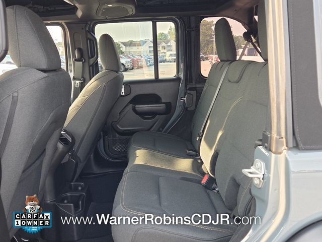 Used 2024 Gray Jeep Sport S image 6