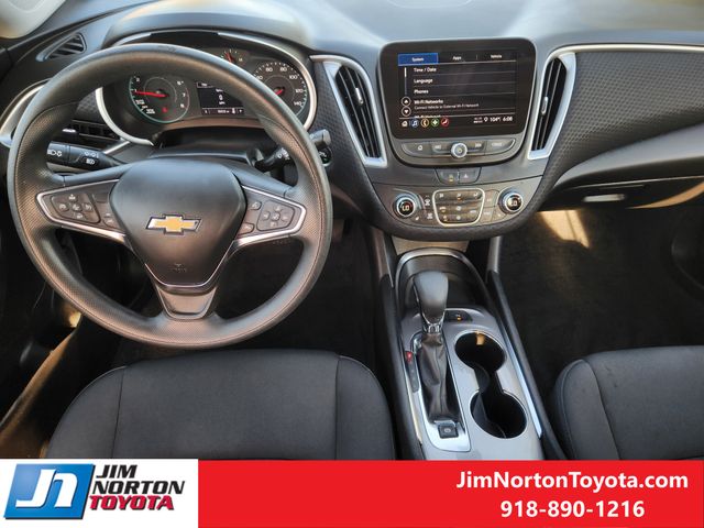 Used 2025 Chevrolet Malibu Sedan