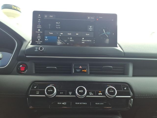 View vehicle photo 7