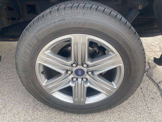 View vehicle photo 6