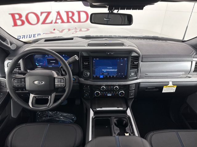 2025 Star White Metallic Tri-Coat Ford Super Duty F-350 SRW Platinum 4X4 Truck