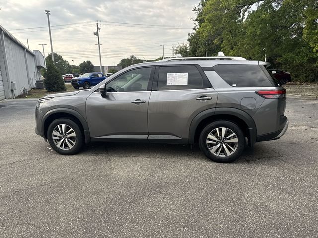 Used 2024 Gray Nissan SL image 8