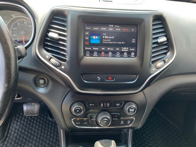 Used 2020 Jeep Cherokee SUV
