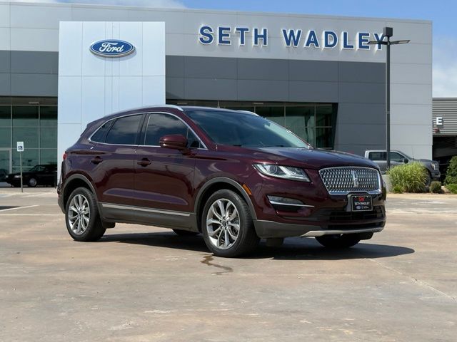 Red (Burgundy) 2019 Lincoln MKC Select FWD SUV / Crossover Front-Wheel Drive 6-Speed Automatic