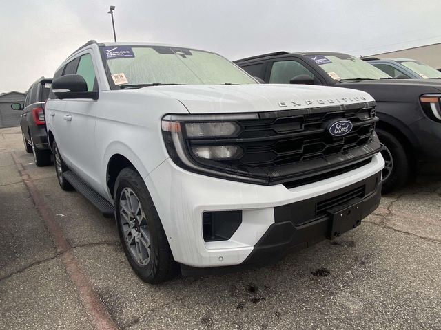 2025 Ford Expedition Active 4WD