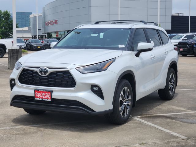 2026 Toyota Highlander XLE  at Don McGill Toyota