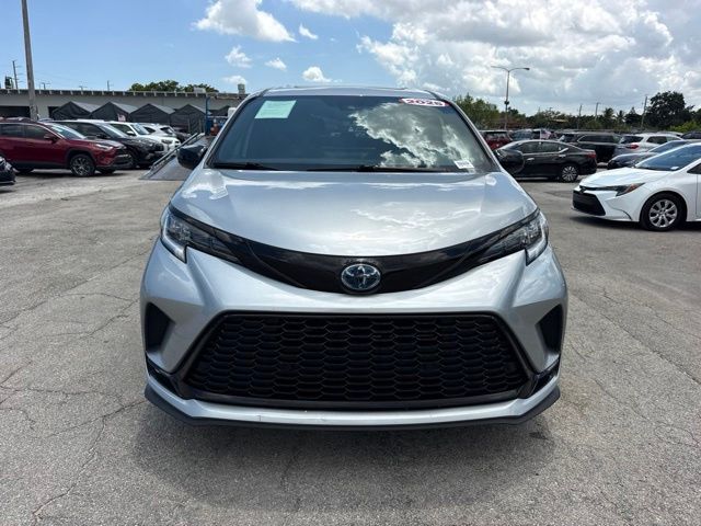 2025 Toyota Sienna - $45,988