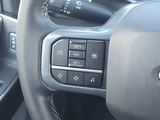 2023 Ford F-150 XLT:B02124