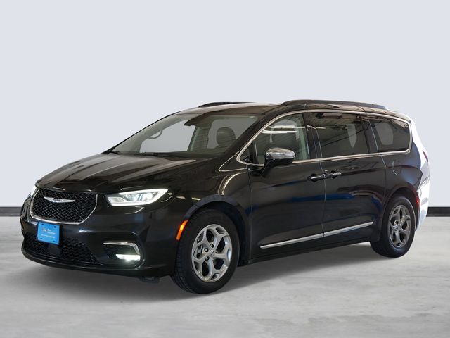 Brilliant Black Crystal Pearlcoat 2023 Chrysler Pacifica Limited FWD Minivan Front-Wheel Drive 9-Speed Automatic