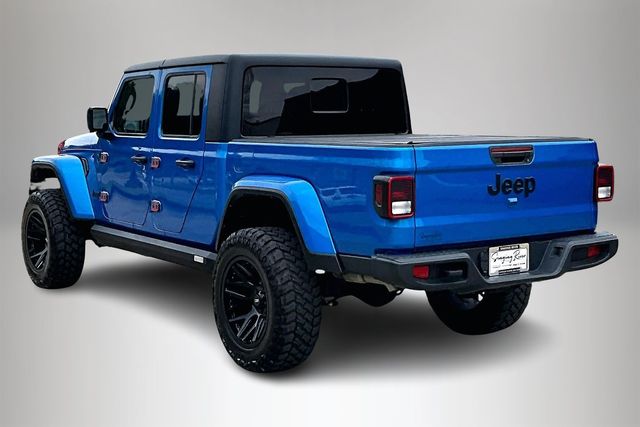 Used 2024 Jeep Gladiator Sport 4D Crew Cab